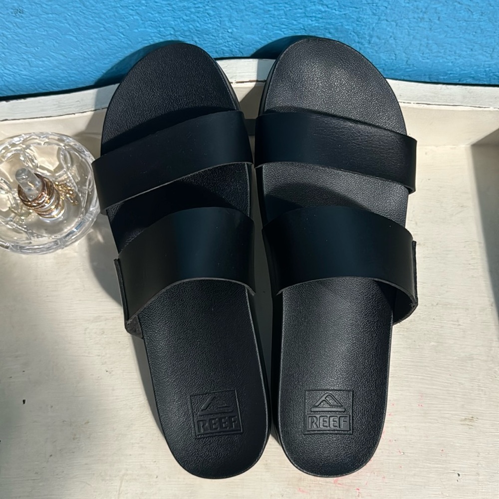 REEF Vegan Leather Cushion Vista Sandal